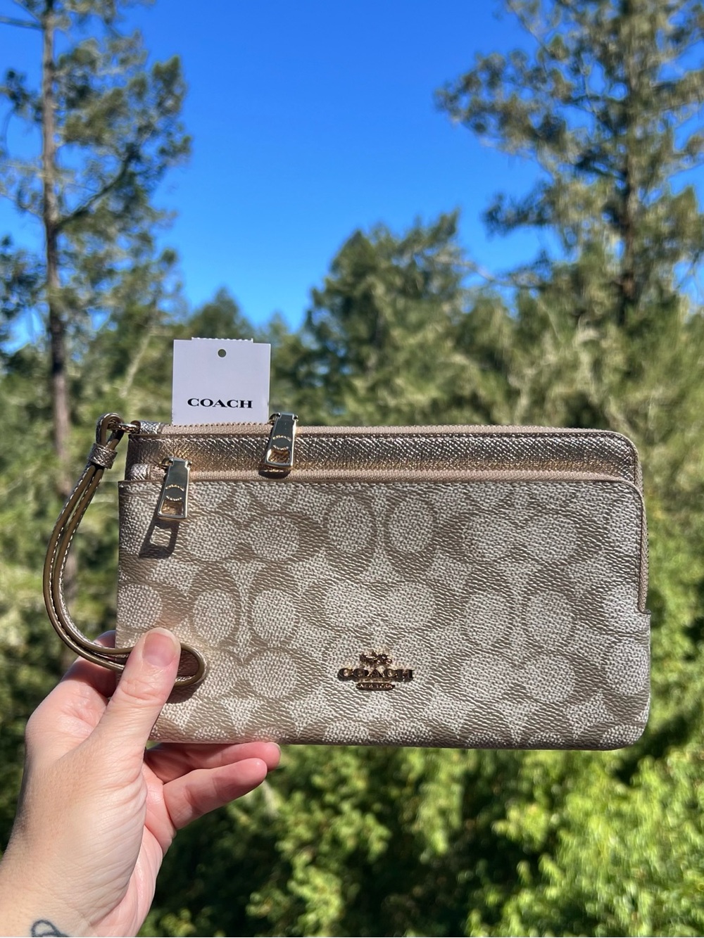 COACH Double Zip Wallet In Signature Canvas CW968 NWT